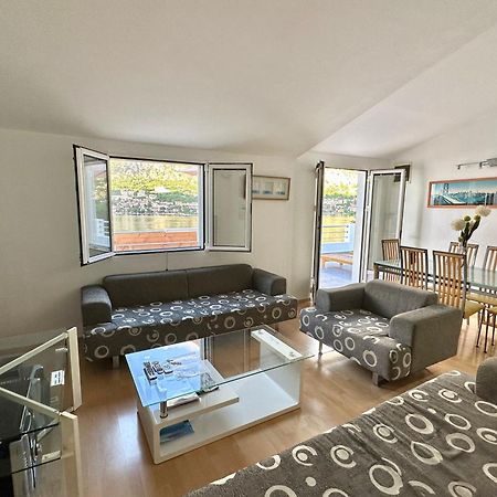 House With Big Terrace And Beautiful Sea View Villa Kotor Exteriör bild