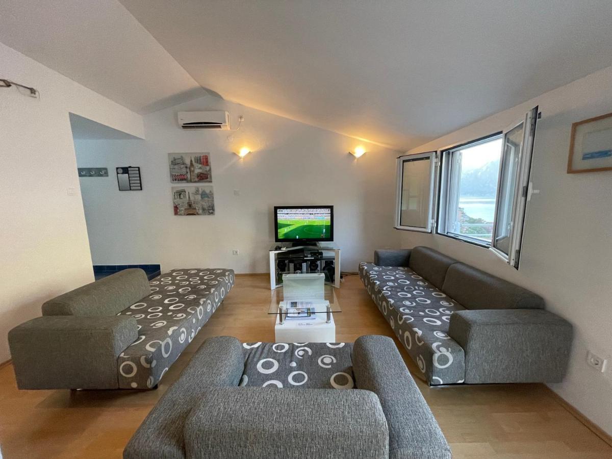 House With Big Terrace And Beautiful Sea View Villa Kotor Exteriör bild