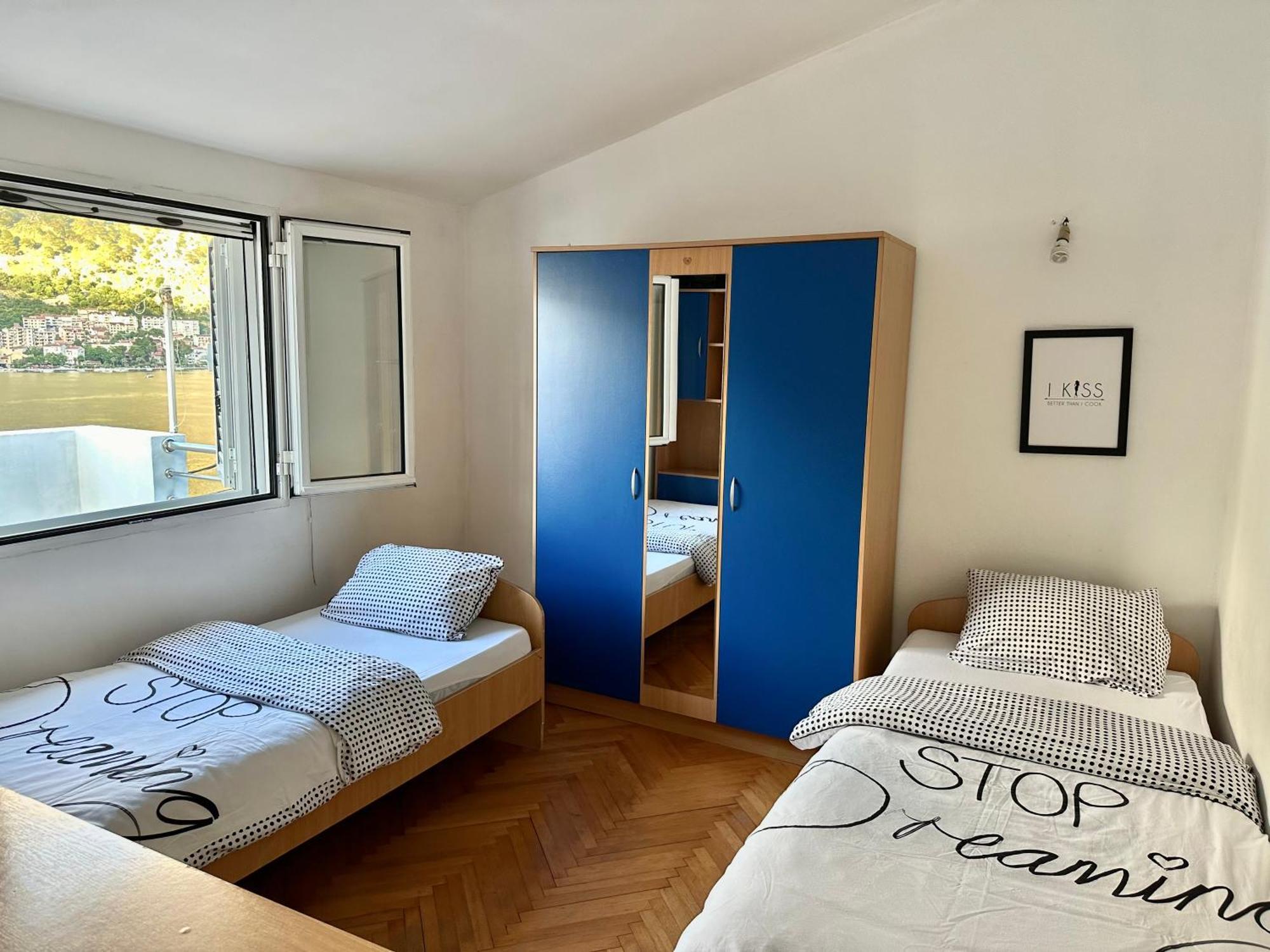 House With Big Terrace And Beautiful Sea View Villa Kotor Exteriör bild