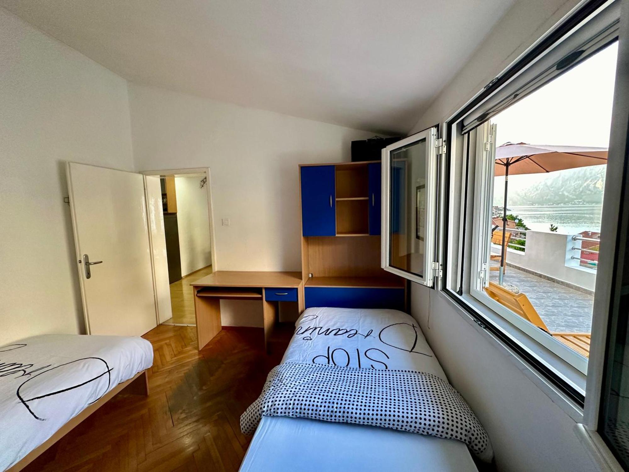 House With Big Terrace And Beautiful Sea View Villa Kotor Exteriör bild